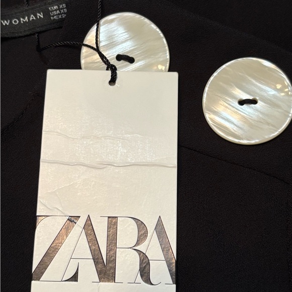 Zara Black Blouse w/ White Trim & Button Detail. Size XS NWT - Picture 5 of 15